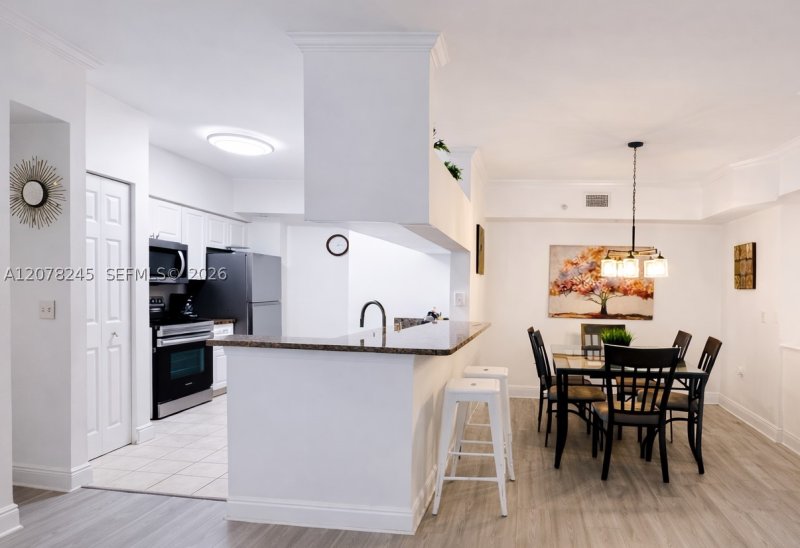 Condo for sale at Porto Bellagio 3105