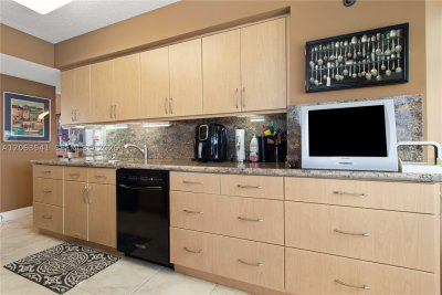 Comprar apartamento en Mystic Pointe 400 2204