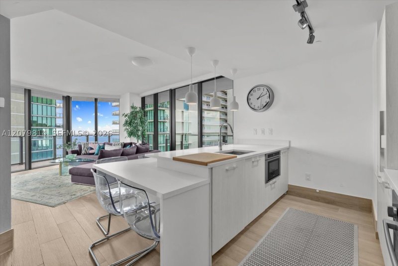 Comprar apartamento en Paraiso Bayviews 2006