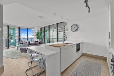 Comprar apartamento en Paraiso Bayviews 2006