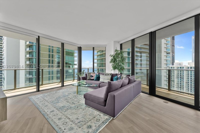 Comprar apartamento en Paraiso Bayviews 2006
