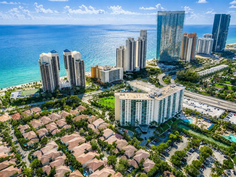 Condo for sale at Ocean Reserve 301