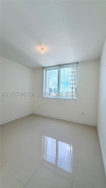 Apartment for rent at Duo Condo 1408E