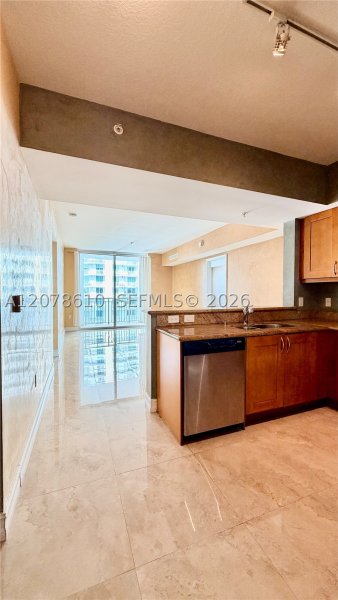 Apartment for rent at Duo Condo 1408E