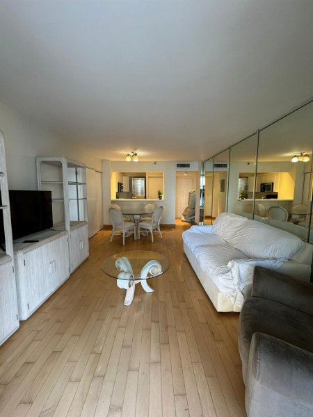 Condo for sale at Brickell Key Two 1214