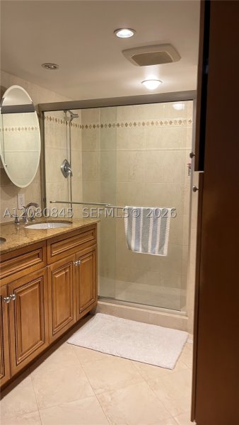 Apartment for rent at Aquarius Towers 406S
