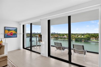 Comprar apartamento no Tower House 702