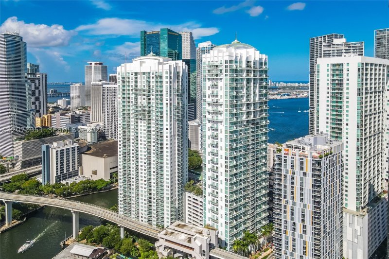 Condo for sale at Brickell on the River South 1117