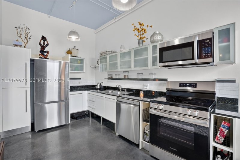 Property photo # 4