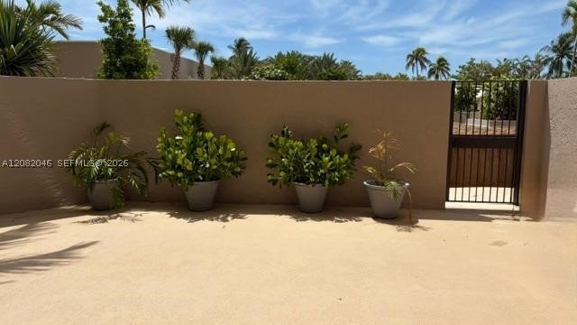 Apartment for rent at Key Colony III Emerald Bay 137