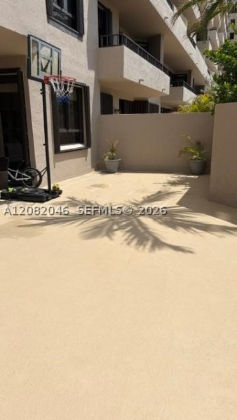 Apartment for rent at Key Colony III Emerald Bay 137