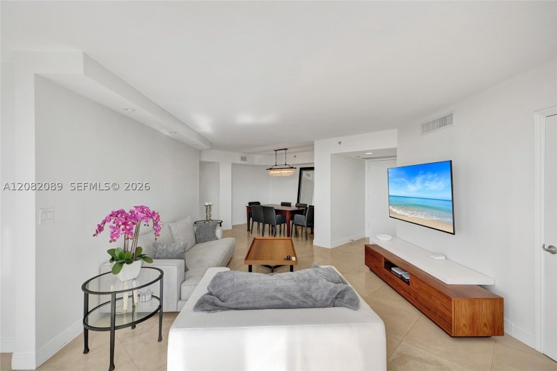 Apartment for rent at 1000 Williams Island 1403