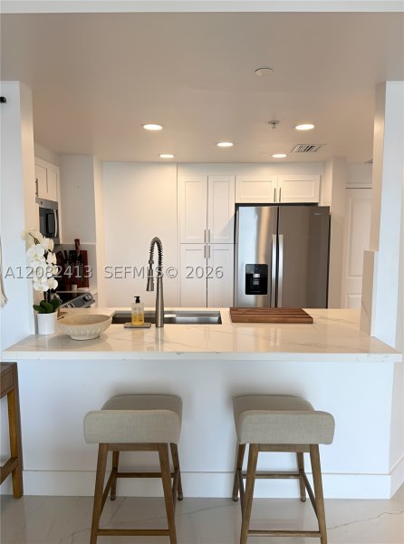 Apartment for rent at Vue at Brickell 2405