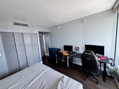 Aluguel de apartamento no Mint at Riverfront 3811