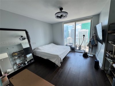 Aluguel de apartamento no Mint at Riverfront 3811