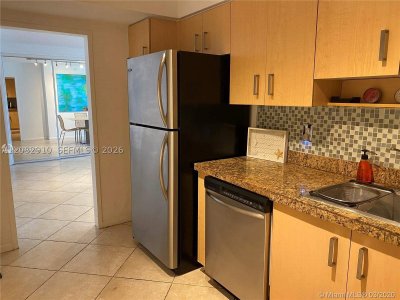 Aluguel de apartamento no Carlisle On The Ocean 414
