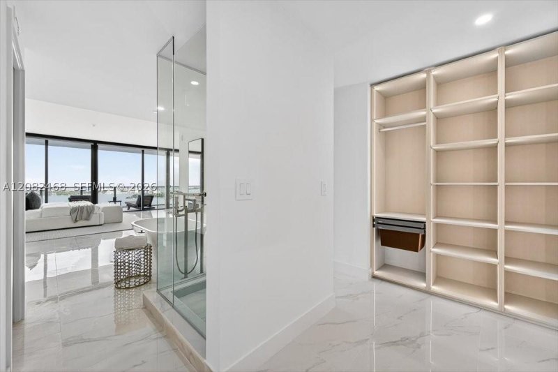 Condo for sale at Aria Reserve Miami 5202