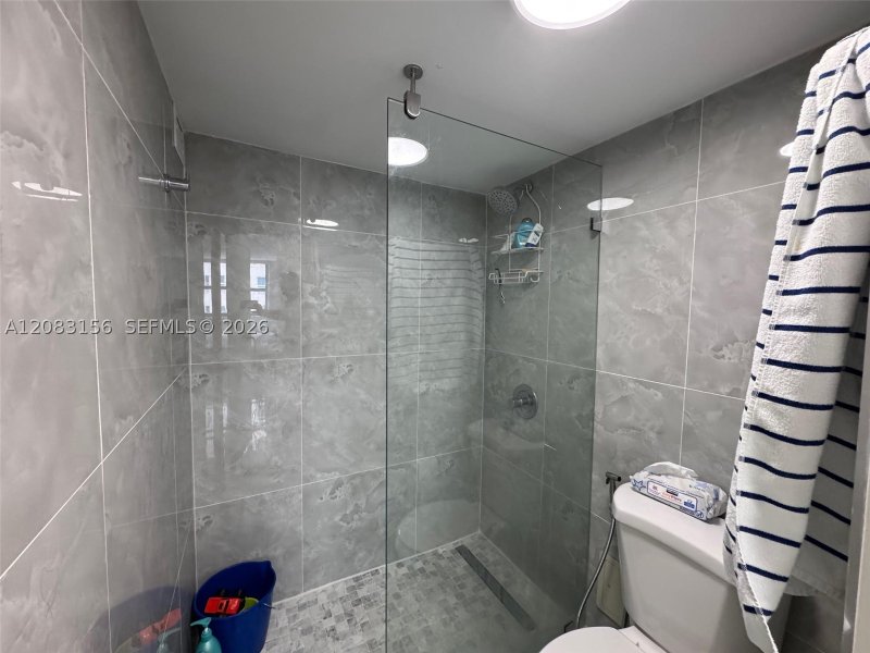 Apartment for rent at Four Winds Condo 504