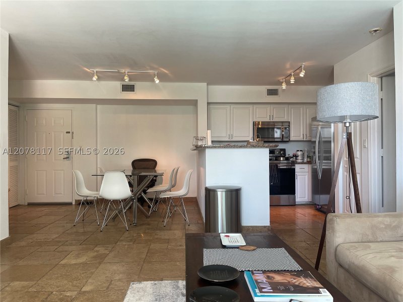 Condo for sale at Mark on Brickell 808