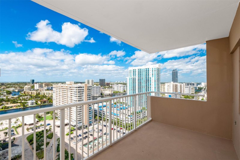 Condo for sale at The Hemispheres 22P