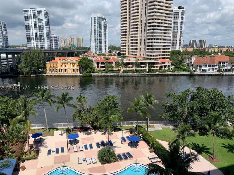 Apartment for rent at Ocean View 805