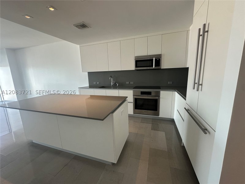 Apartment for rent at Brickell City Centre Rise 2806