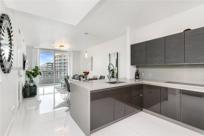Aluguel de apartamento no The Bond 3803