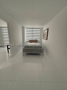 Aluguel de apartamento no Oceanside Plaza 4P