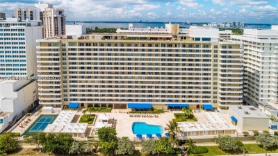 Oceanside Plaza Apt #4P