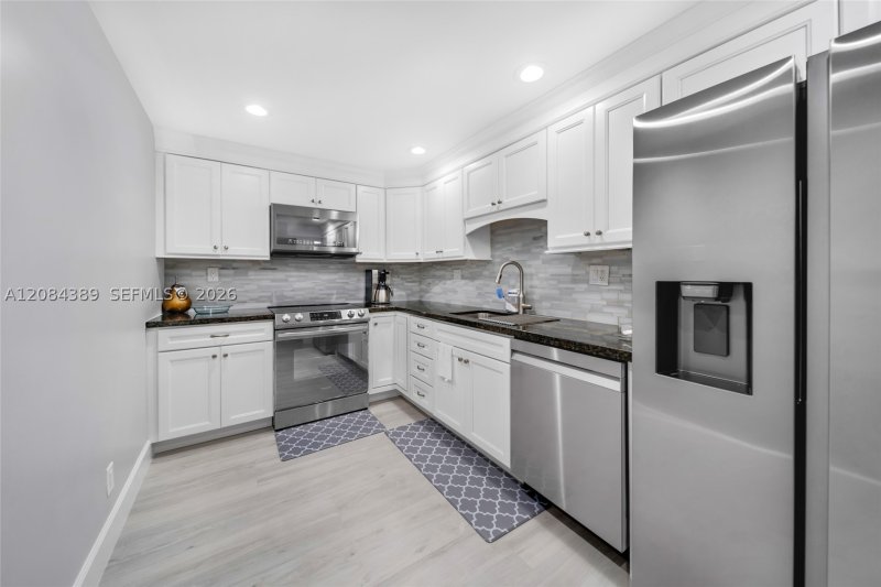 Property photo # 0