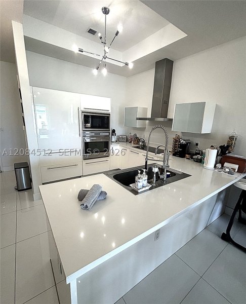 Apartment for rent at Caribbean Breeze TH-407