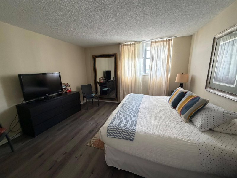 Condo for sale at Tides Hollywood Beach 10J