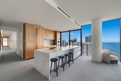 Comprar apartamento no 2000 Ocean 22A