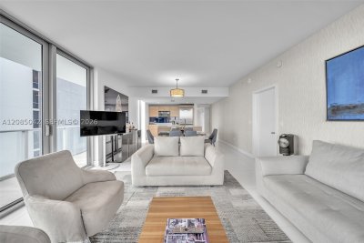Aluguel de apartamento no The Harbour 2707