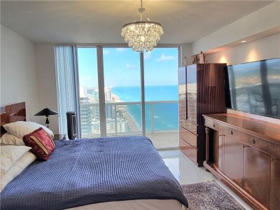 Aluguel de apartamento no Beach Club Two 5111