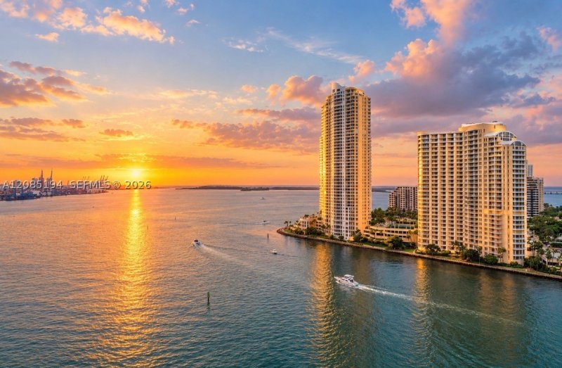 Apartment for rent at One Miami West Tower 1801