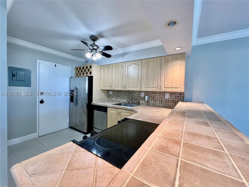 Property photo # 7
