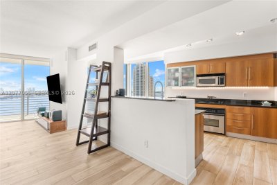 Comprar apartamento no One Miami East Tower 2723