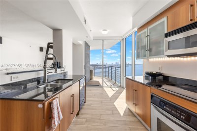 Comprar apartamento no One Miami East Tower 2723