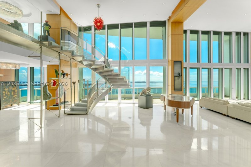 Comprar apartamento no Santa Maria PH4901