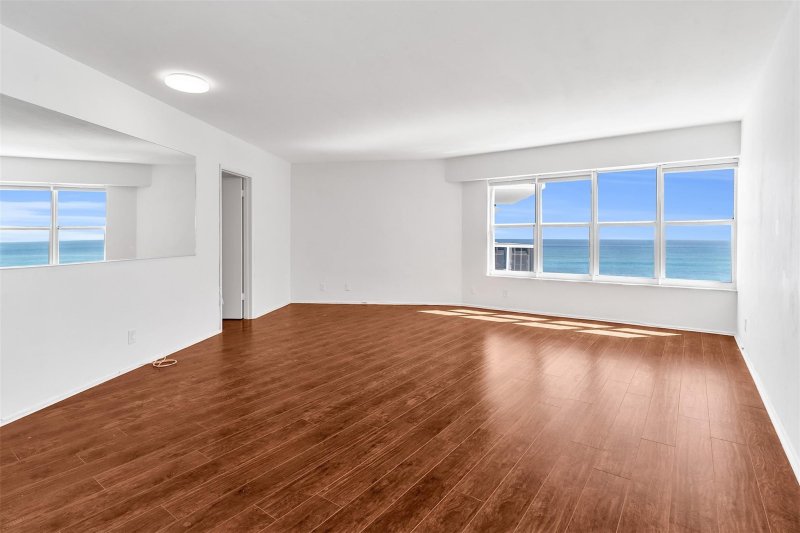 Apartment for rent at Royal Ambassador 1209