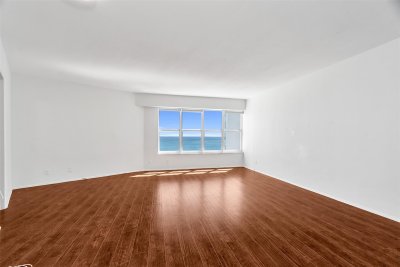 Aluguel de apartamento no Royal Ambassador 1209