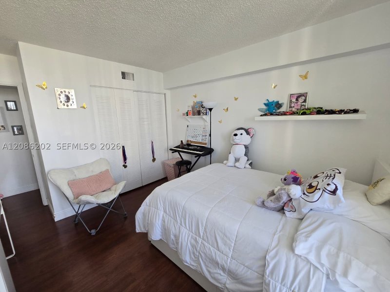 Condo for sale at Parc Central South 1202