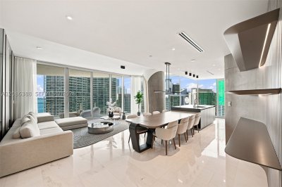 Comprar apartamento no Aston Martin Residences 3807