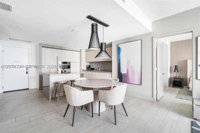 Comprar apartamento no Hyde Beach House R2507
