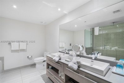 Comprar apartamento no Hyde Beach House R2507