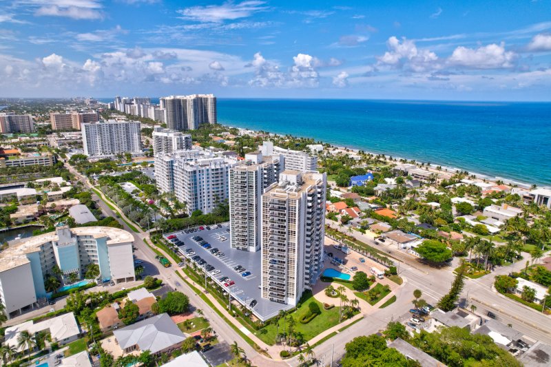 Condo for sale at Embassy Towers 7D