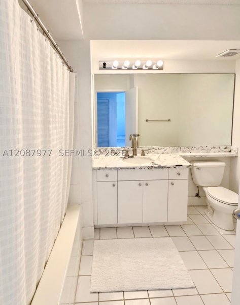 Condo for sale at Waverly 702