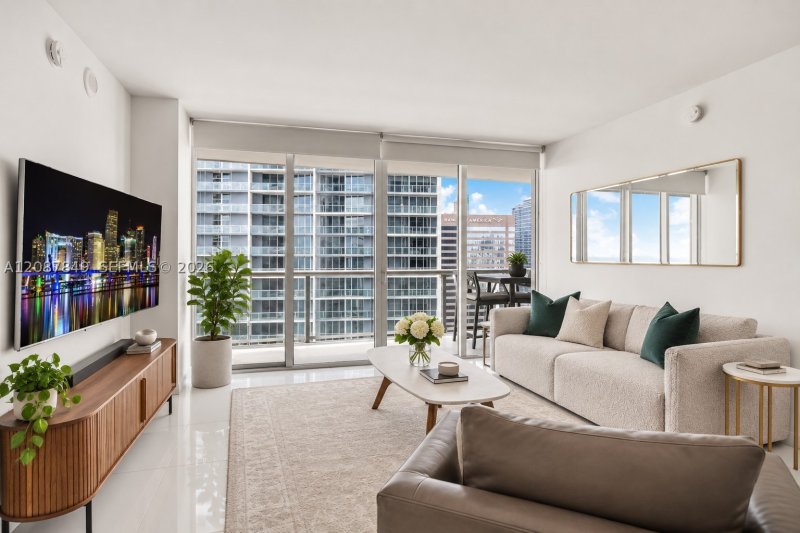 Condo for sale at Icon Brickell Tower I 3609