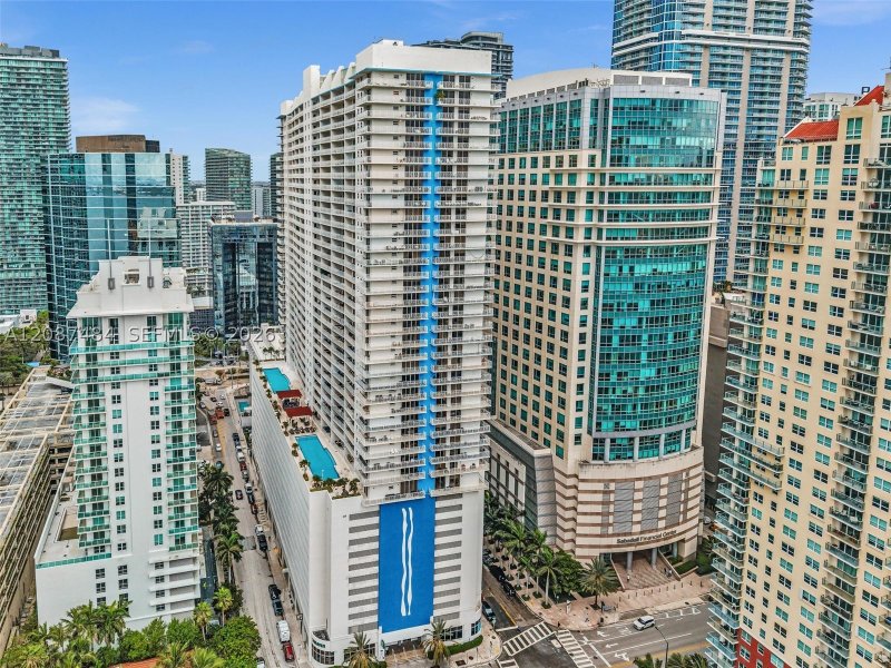 Comprar apartamento no The Club At Brickell Bay 2119